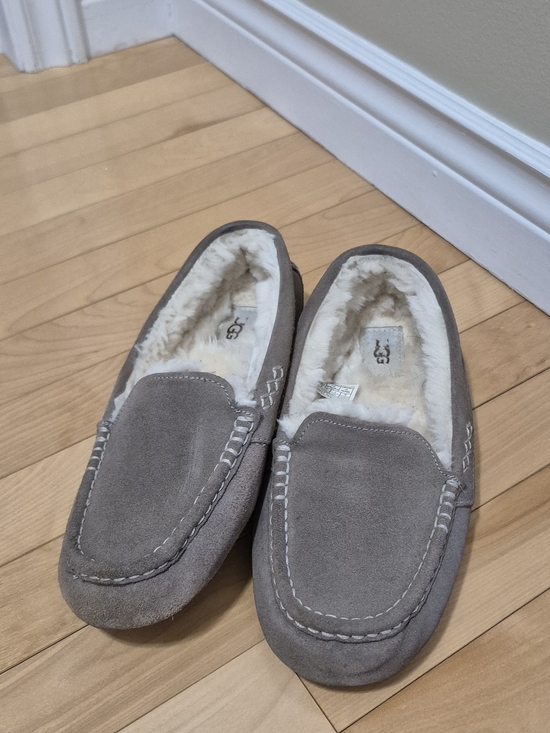 UGG Shoes - UGG Ladies Ainsley Suede Shearling-Lined Slippers
